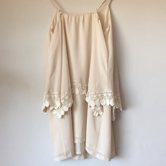 FOREVER 21 bohemian off white/cream flowy dress. Size XS. Excellent condition. - Picture 3 of 3